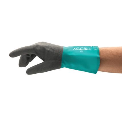 58-535W VP Alphatec Chemical Resistant Gauntlet, Black/Green, Nitrile, Nylon Liner, Size 7